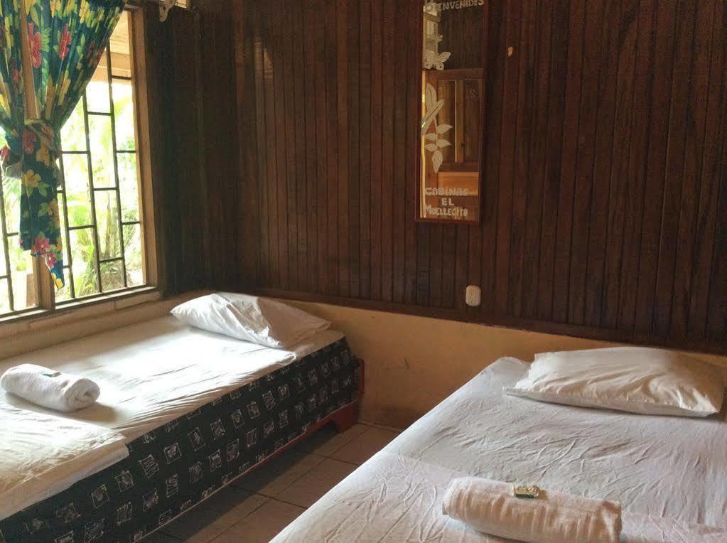 Cabinas El Muellecito Tortuguero Exterior foto