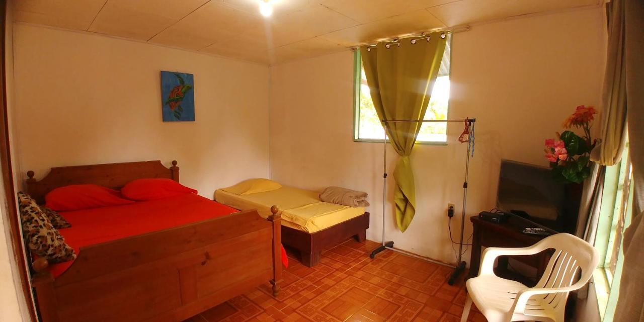 Cabinas El Muellecito Tortuguero Exterior foto